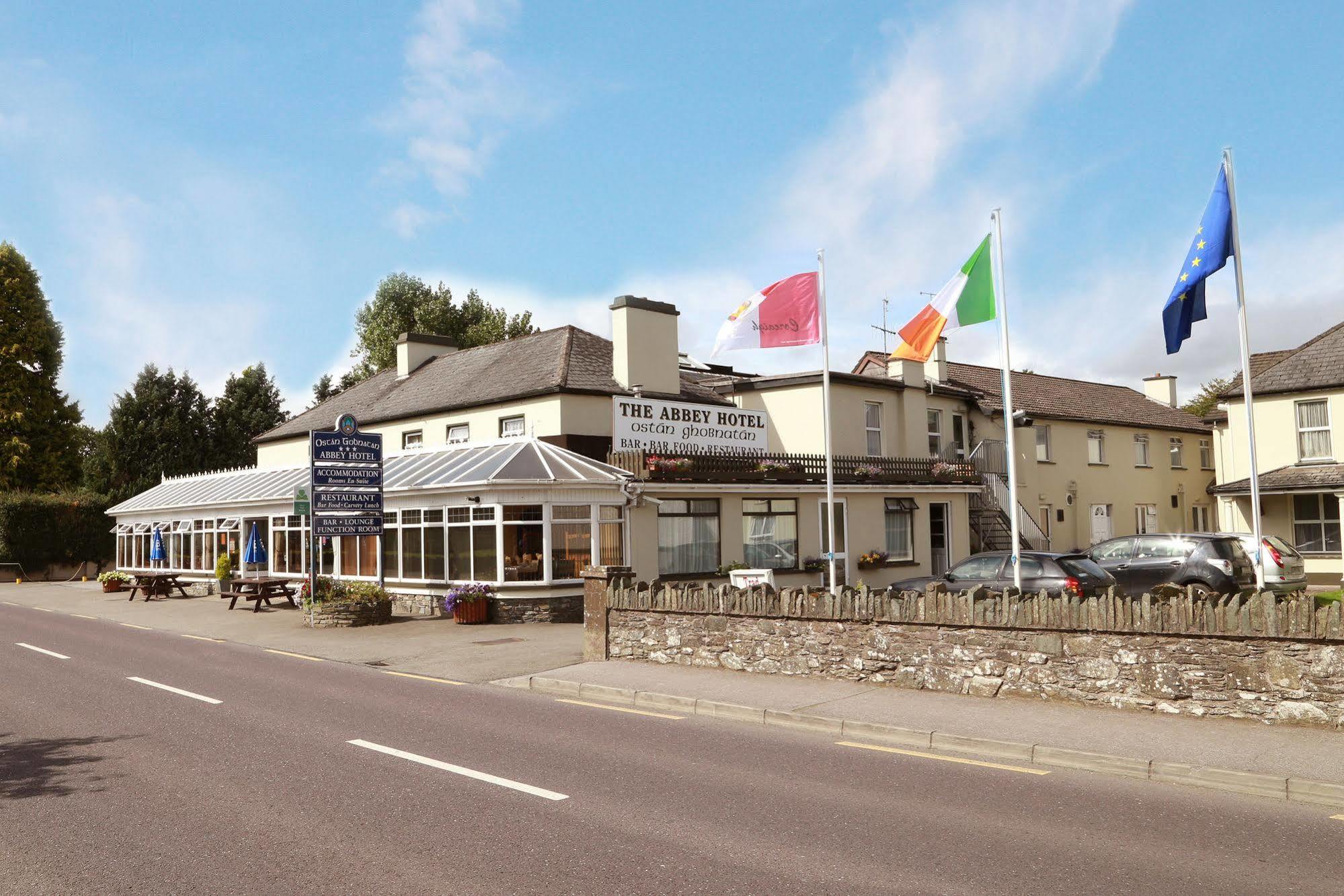 Abbey Hotel Ballyvourney Esterno foto